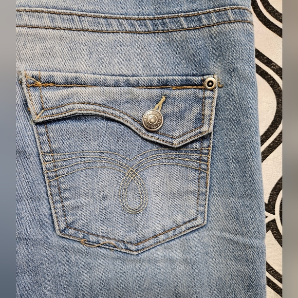 Union Bay Distressed Jeans - Picture 3 of 16